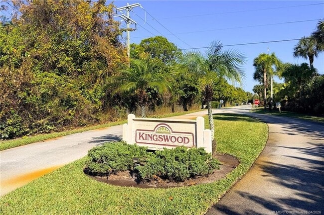 Building Photo - 2950 SE Ocean Blvd