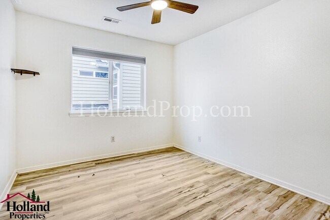 Building Photo - Impressive 4 bedroom home in Hillsboro