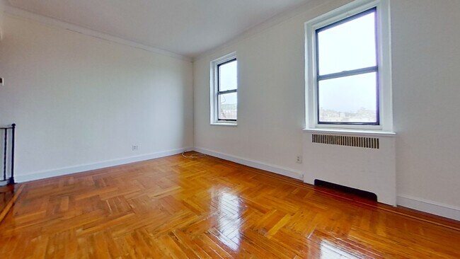 Building Photo - 75 Thayer Street