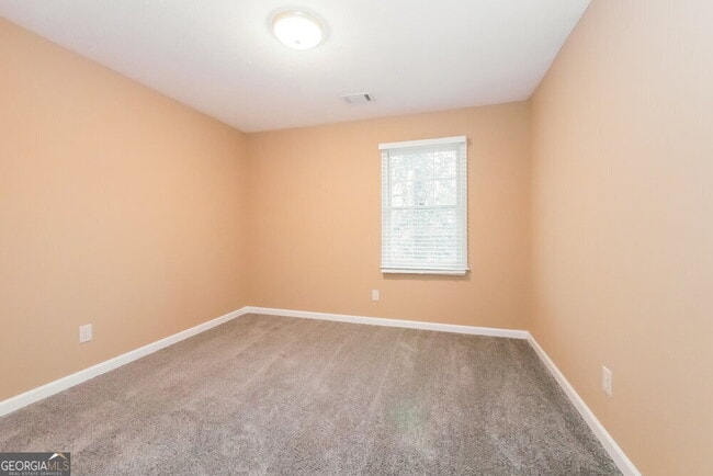 Building Photo - 240 Brookclear Ln