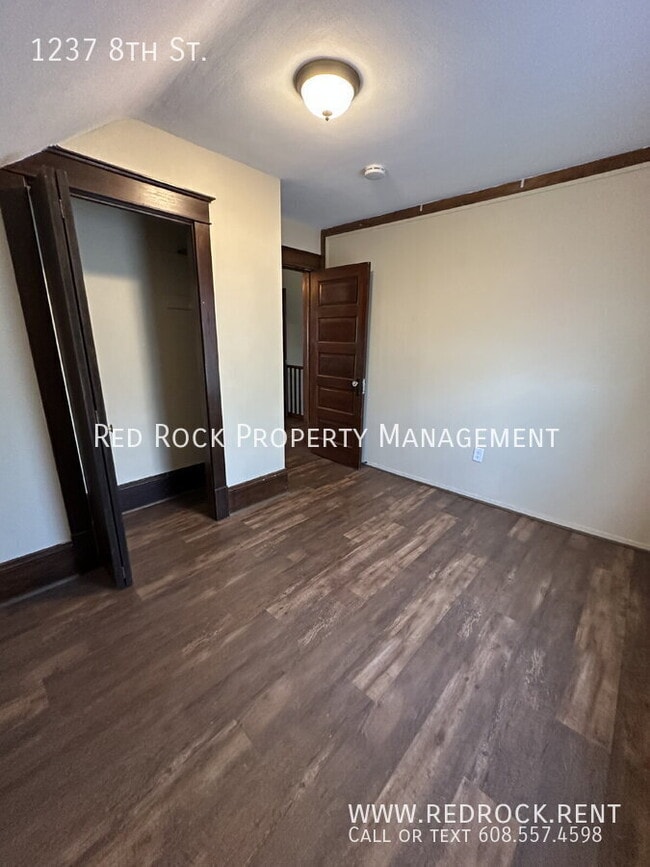 Building Photo - 1237 8th St