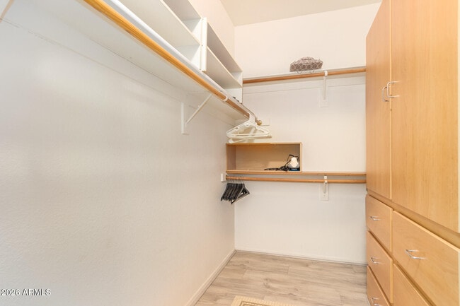 Building Photo - 3341 E Fremont Rd