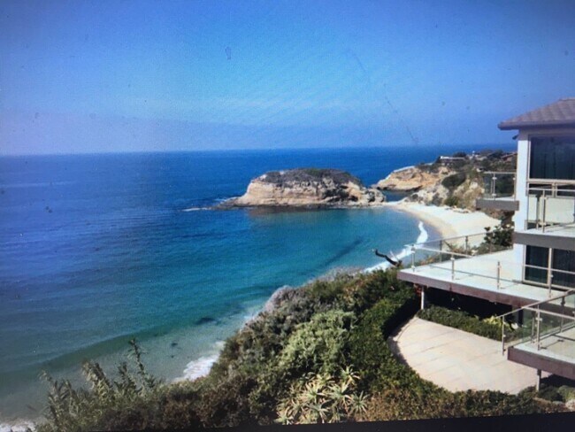 Building Photo - 16 N Stonington Rd