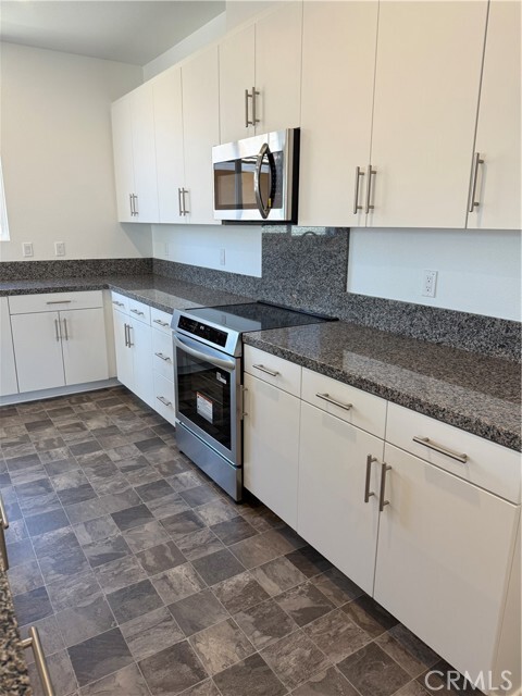 Building Photo - 333 Sunny Oak Ln
