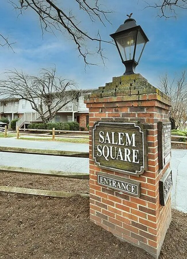 Building Photo - Well-maintained 2-bedroom, 1-bath upper level condo in Winston-Salem,