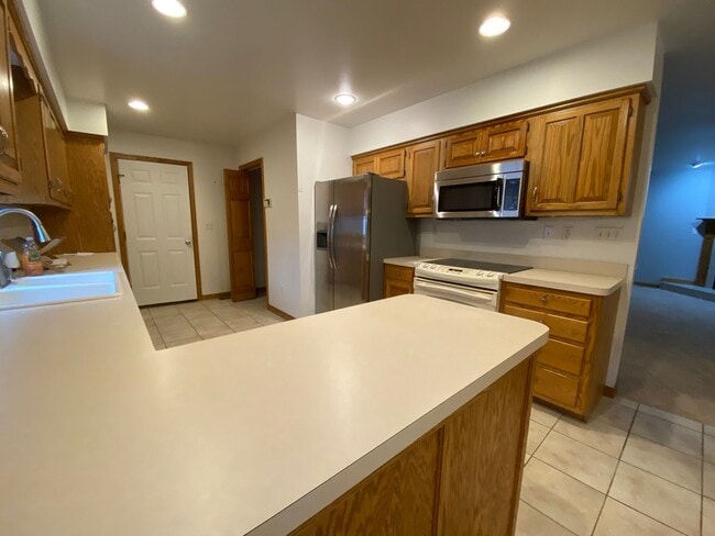 Building Photo - Outdoor living in the city