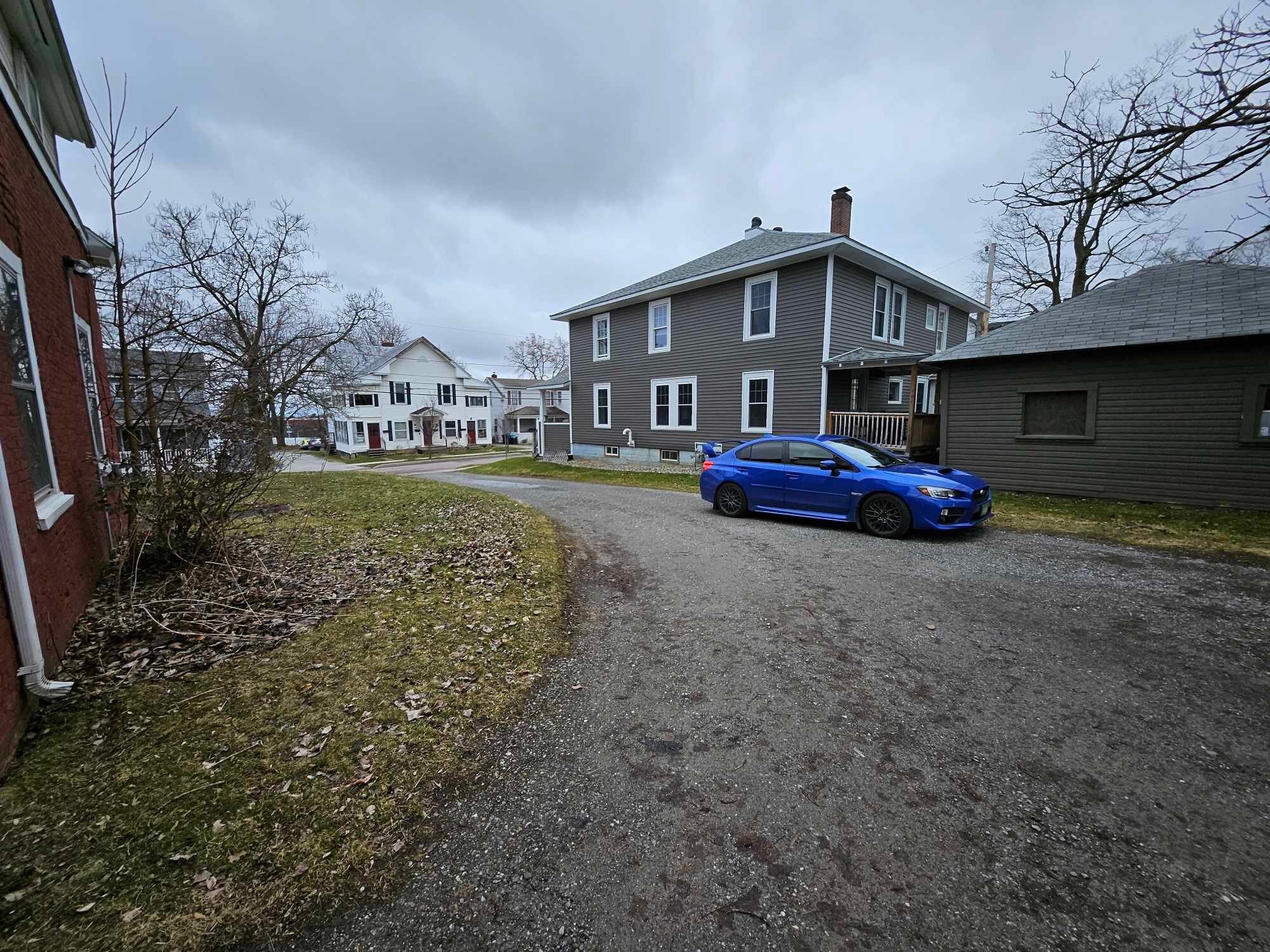 Building Photo - 87 Lincoln Ave