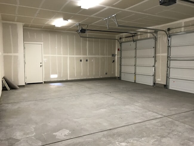 Building Photo - 1600 Dolomite Ct