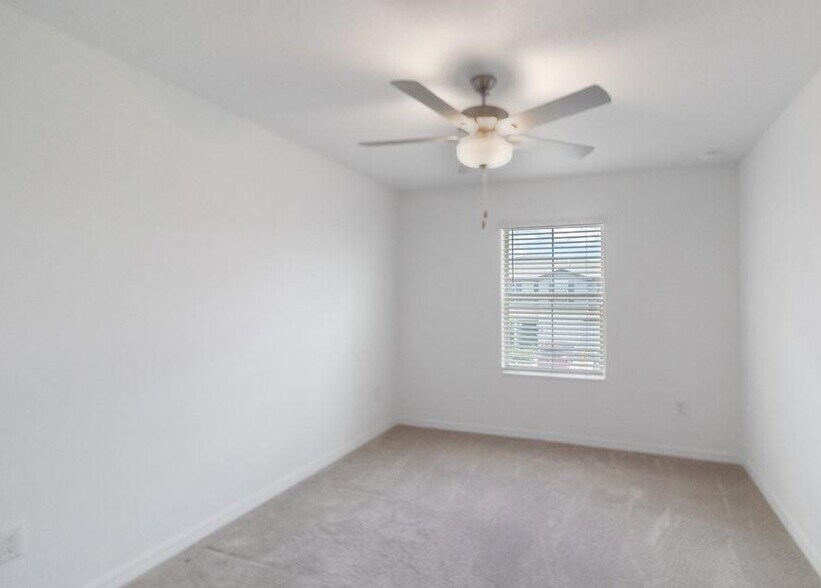 Building Photo - 8305 Crescent Oaks Dr
