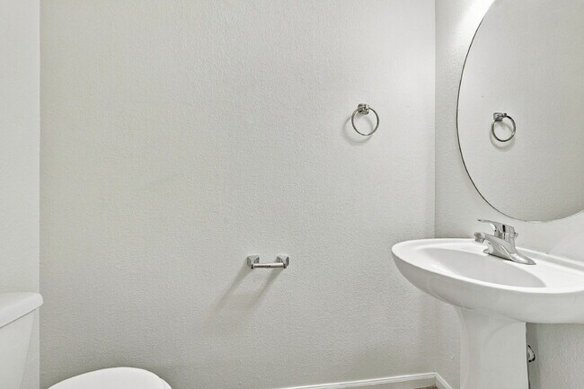 Building Photo - $2,030.95, 2 Beds - 2.5 Bath, Condo in Denver with Central A/C!
