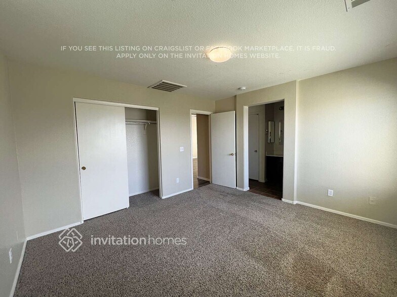 Building Photo - 19464 N Smith Dr