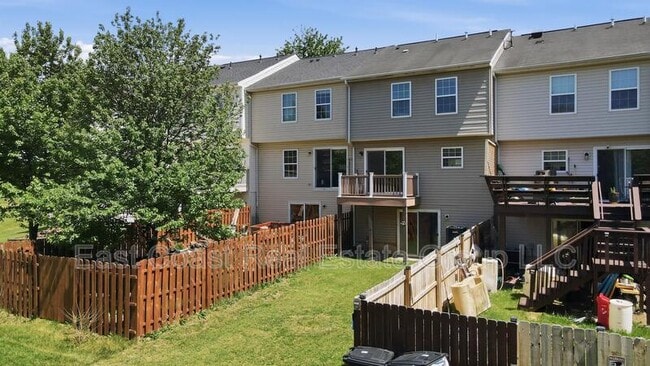 Building Photo - 808 Marquette Dr