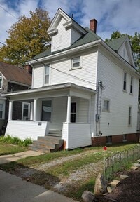 Building Photo - 3 Bed/1 Bath Single Family Home