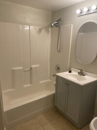 Building Photo - 809 S Hancock Ave