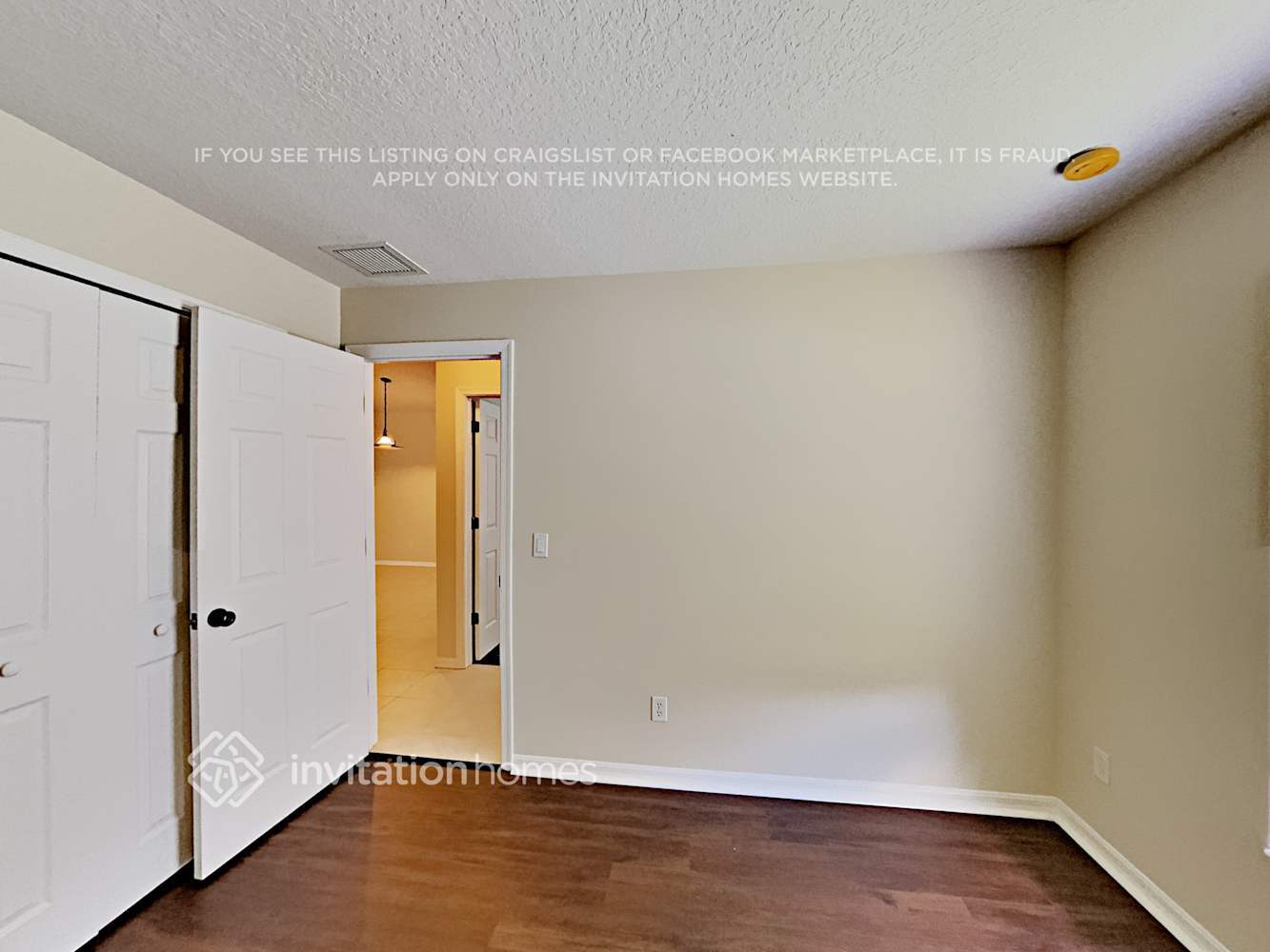 Building Photo - 3321 SW Savona Blvd