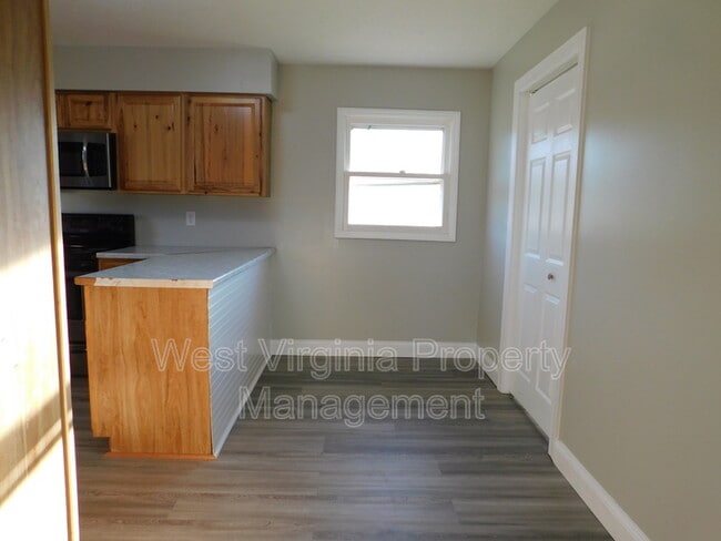 Building Photo - 2090 Prudence Rd