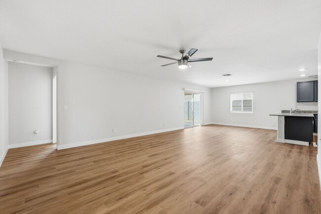 Building Photo - Amazing home in wonderful Ghost Hollow Ranch