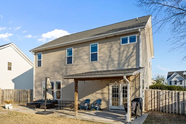 Building Photo - 115 Hampton Dr