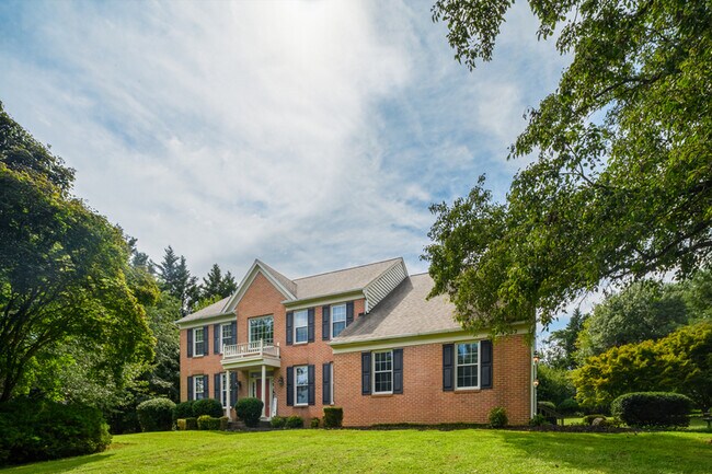 Building Photo - 4512 Rutherford Way