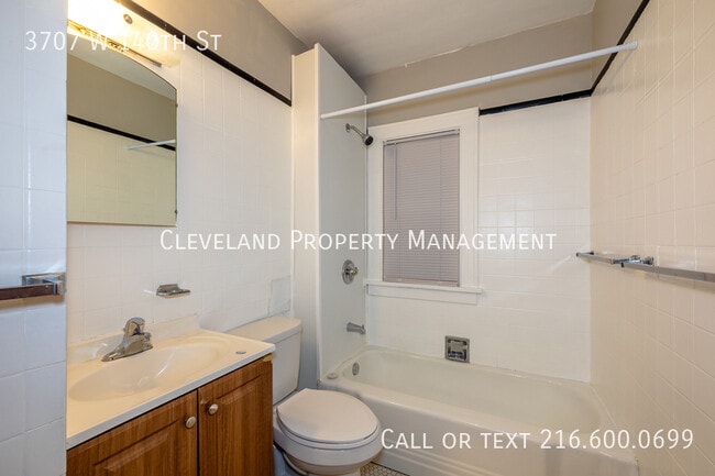 Building Photo - 3707 W 140th St