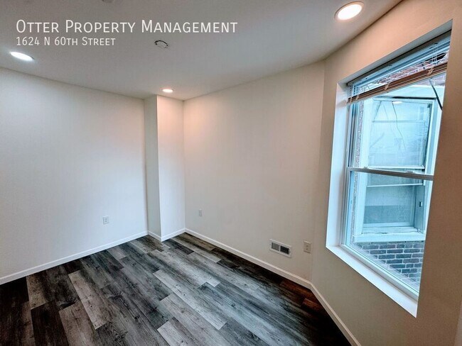 Building Photo - 1624 N 60th St