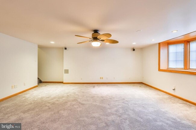 Building Photo - 9898 Wistaria St