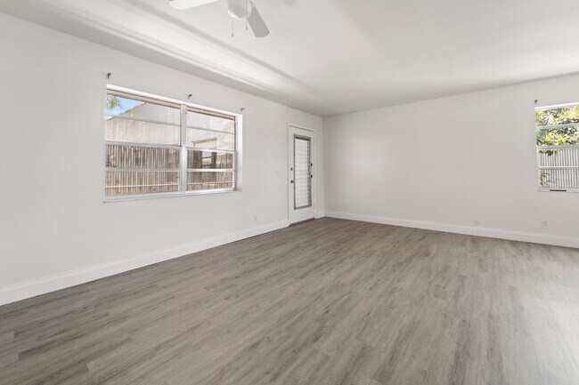 Building Photo - 938 Normandy Trail