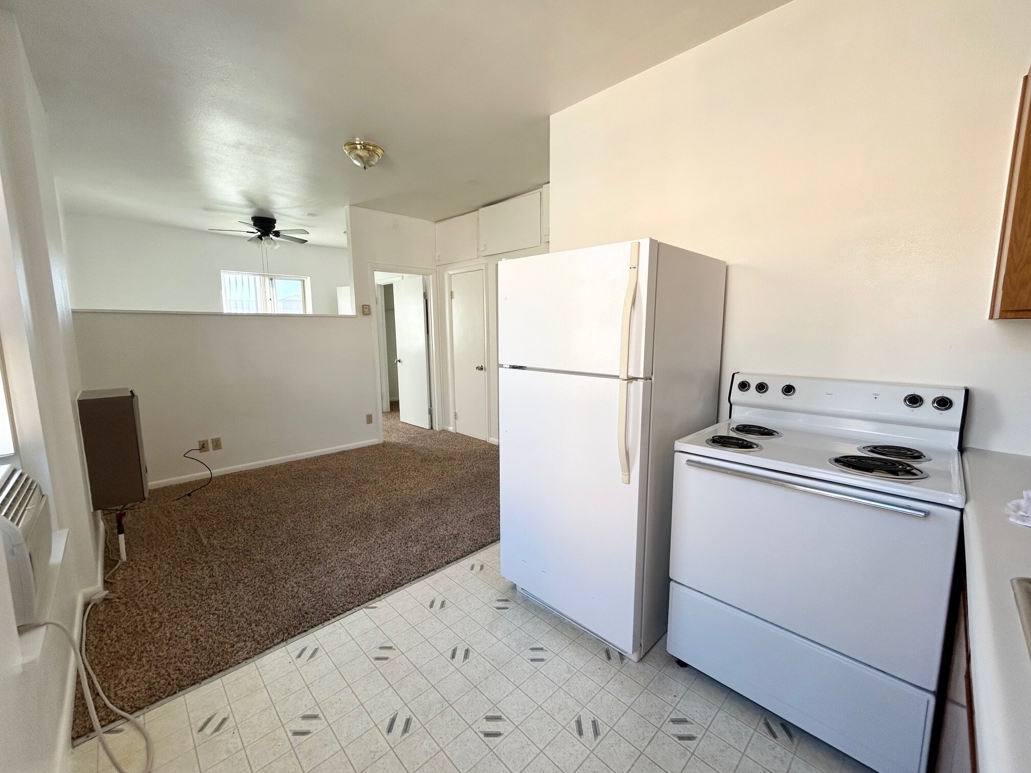 unit #5: Kitchen-Living Area - 454 S 500 E
