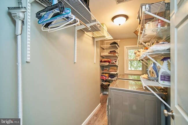 Building Photo - 1230 Weatherstone Ct