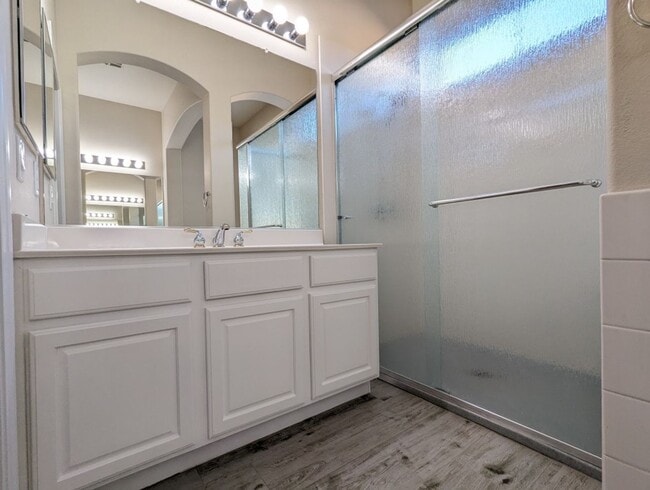 Building Photo - 9976 Liberty View Rd