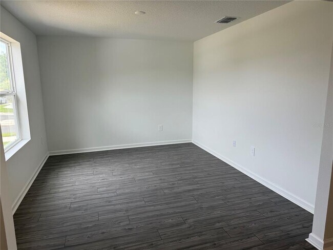 Building Photo - 14500 NW 165th Rd