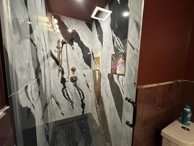 Building Photo - 66 St James Pl