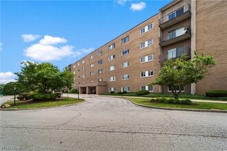 Building Photo - 20333 Detroit Rd
