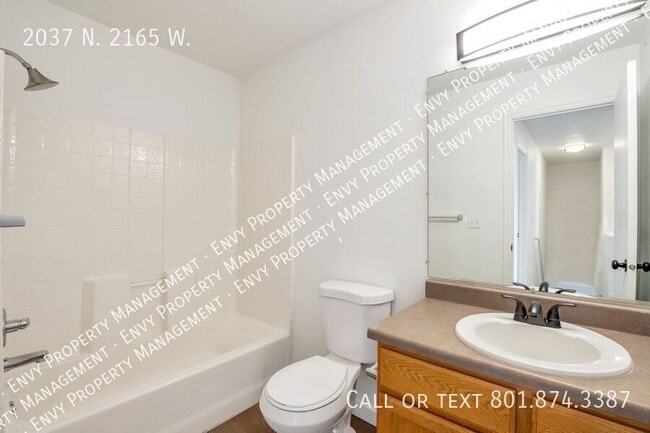 Building Photo - 2037 N 2165 W