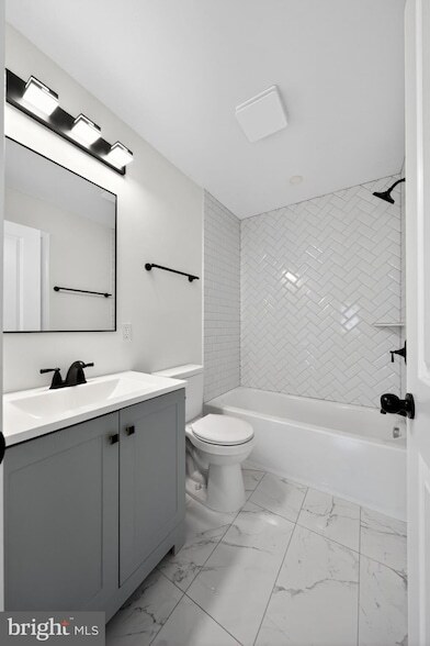 Building Photo - 8 Marley Neck Rd