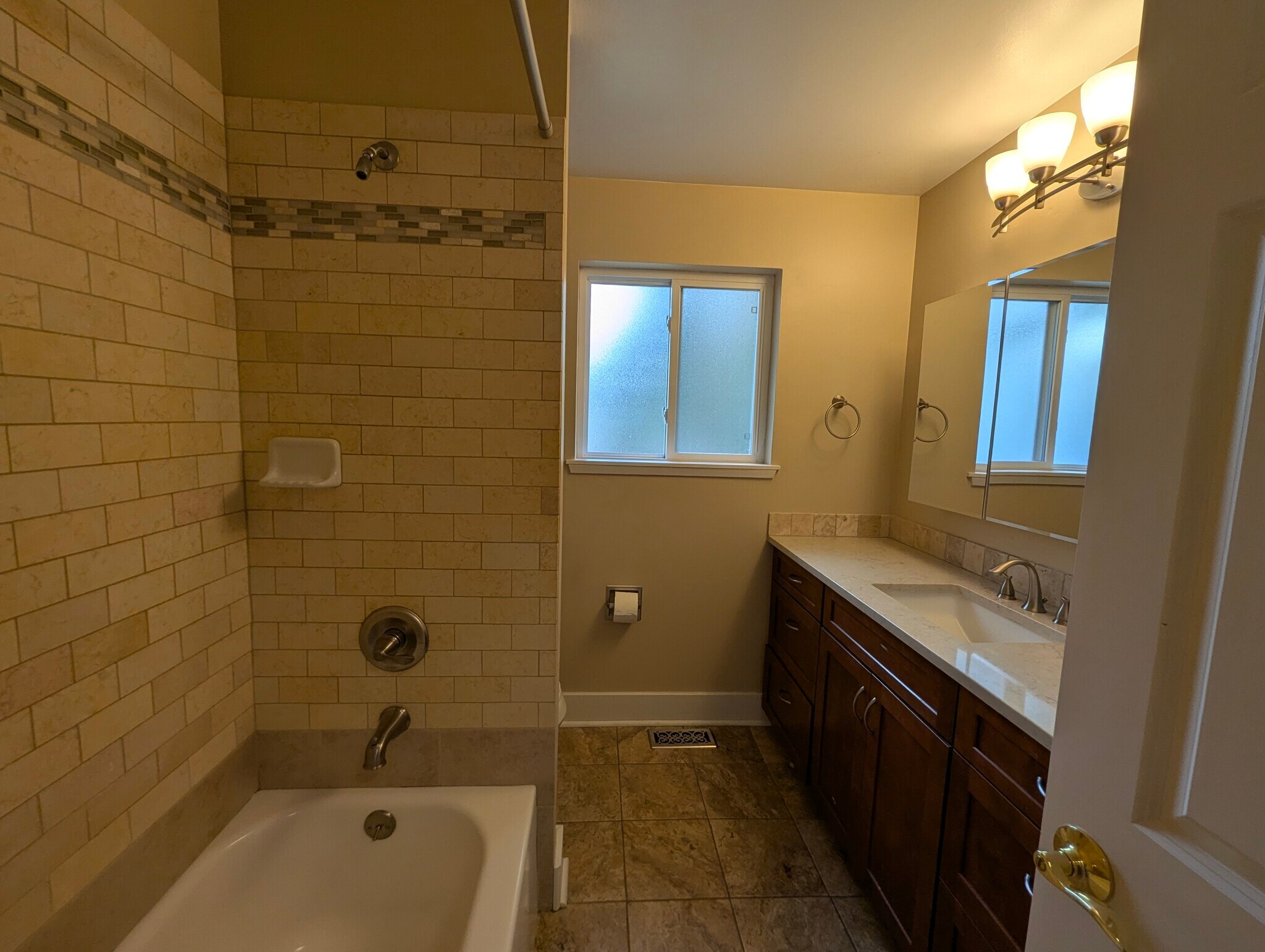 Building Photo - 145 NE 159th St