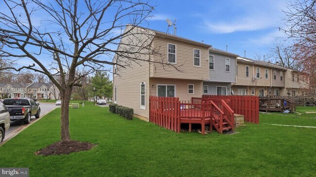 Building Photo - 2628 Deer Ridge Dr