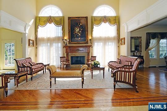 Building Photo - 417 N Woodland St