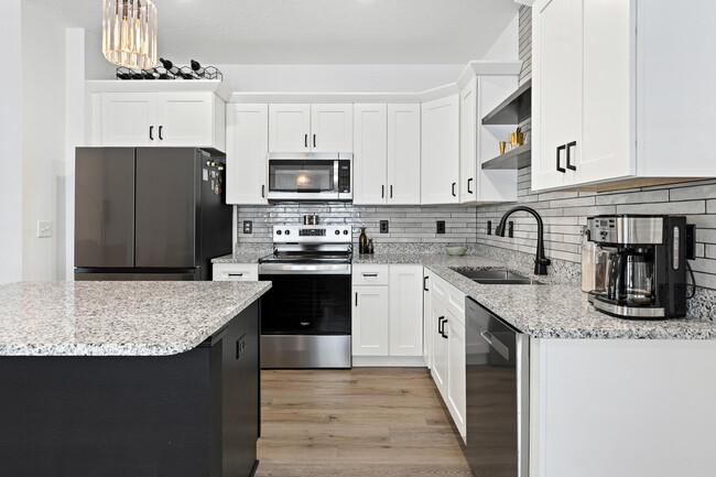 Building Photo - 65 Marsh Landing N
