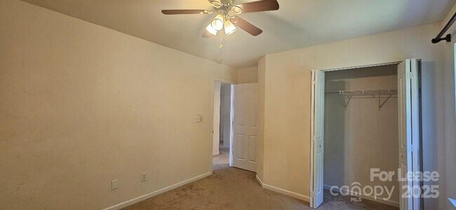 Building Photo - 17130 Cambridge Woods Ct