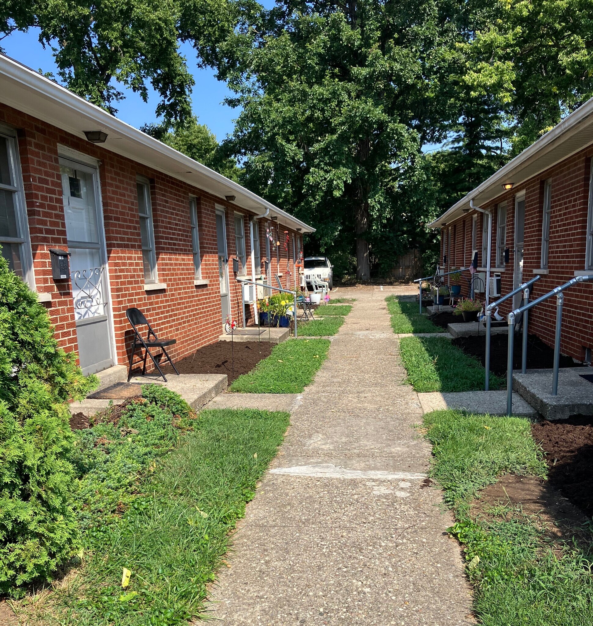 Building Photo - 512 Olden Ave