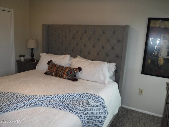 Building Photo - 11029 W Caron Dr