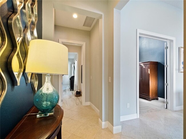 Building Photo - 15501 Panther Lake Dr