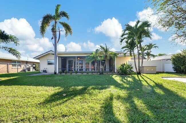 Building Photo - 1753 W Terrace Dr