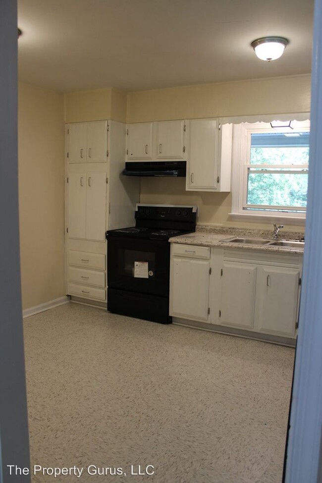 Building Photo - 2 br, 1 bath Apartment - 90 Hatton Lane