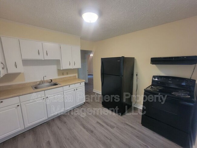 Building Photo - 1223 Radiance Dr