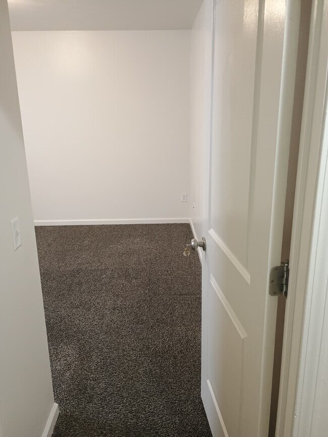 Building Photo - 1203 Euclid Ave