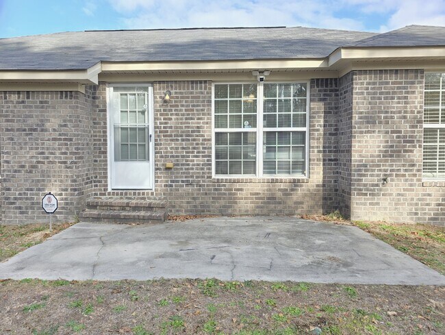 Building Photo - 1764 Tamarind Way