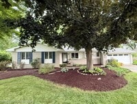Building Photo - 316 Paragon Ave