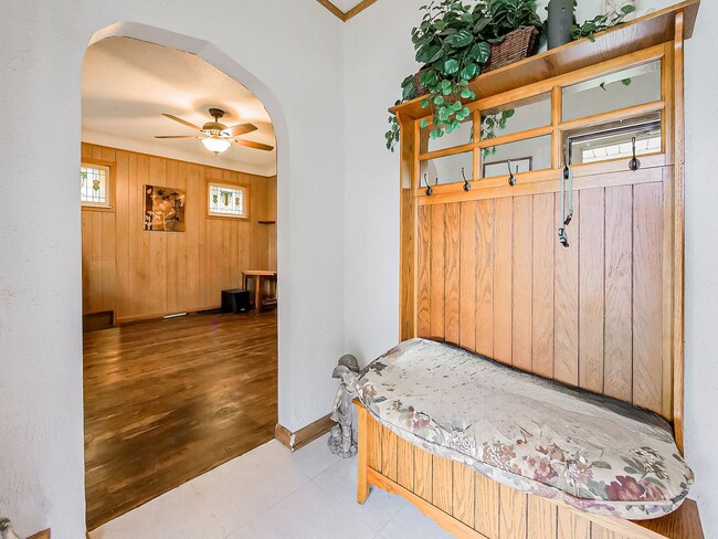 Building Photo - AVAILABLE NOW! SECTION 8 APPROVED! Charming 3-Bedroom Home in Warren!